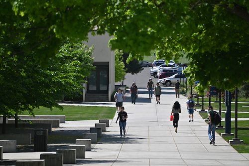 Empowering 米博体育 students and the community: Scholarships can make the difference